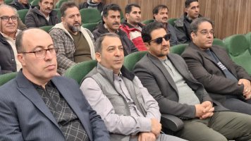 آیین الحاق ۱۳ دستگاه اتوبوس صفر کیلومتر به ناوگان حمل ونقل شهری ملارد در سالن همایش شورای اسلامی شهر ملارد